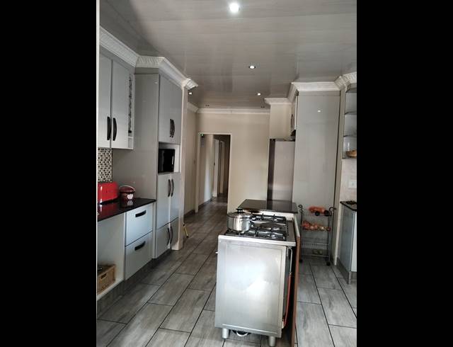 3 BEDROOM FREESTANDING TO LET IN BIRCH ACRES